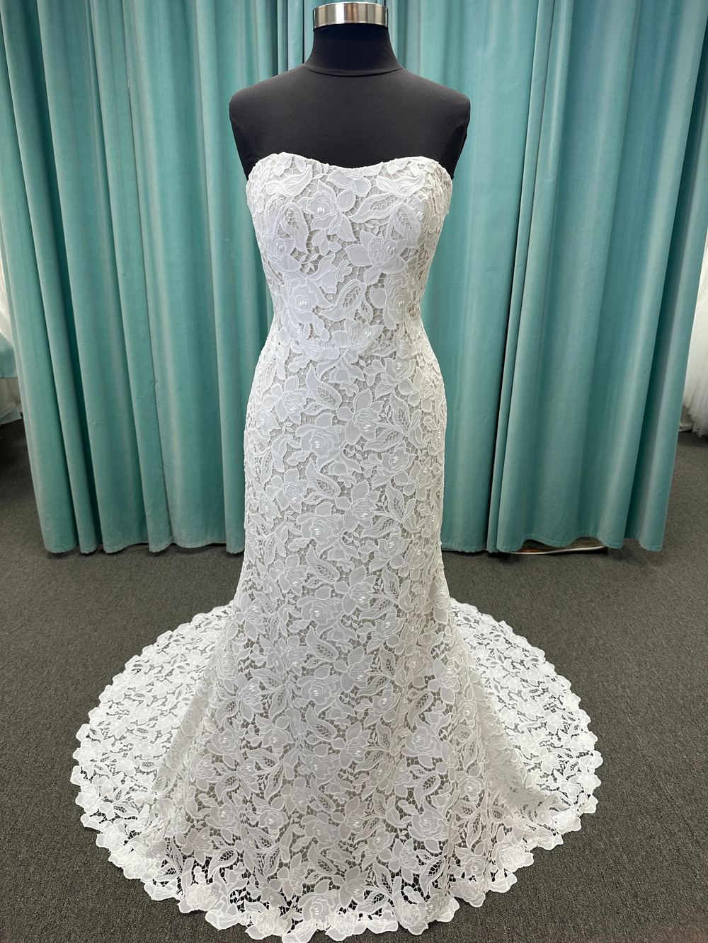 Patty Strapless Sweetheart Sheath Wedding Dress with Lace Detail Sz 12 Ivory